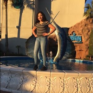 Meet your Posher, Jakeline